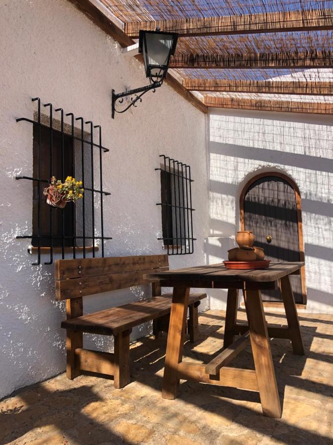Apartamentos Rurales Mirador Del Negratin Cuevas del Campo ภายนอก รูปภาพ