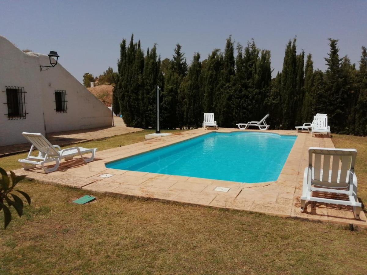 Apartamentos Rurales Mirador Del Negratin Cuevas del Campo ภายนอก รูปภาพ